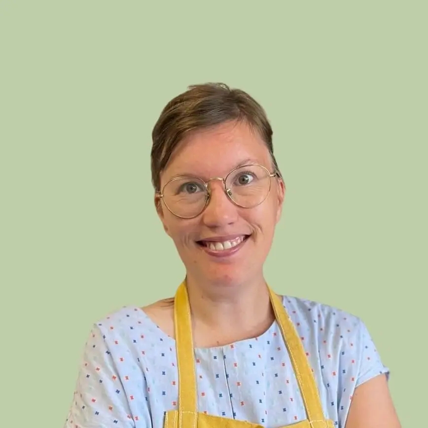 Joséphine - serveuse de la cantine de josephine valenciennes